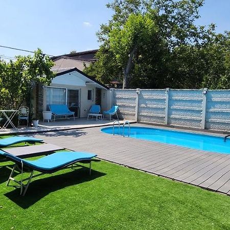 Morii Lake Pool Villa Boekarest Buitenkant foto