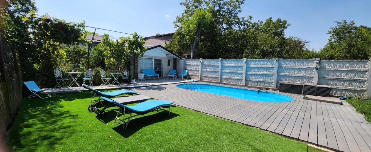 Morii Lake Pool Villa Boekarest Buitenkant foto
