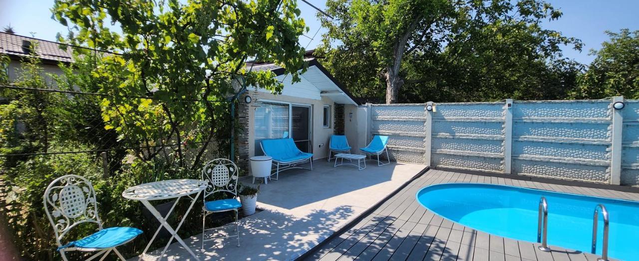 Morii Lake Pool Villa Boekarest Buitenkant foto